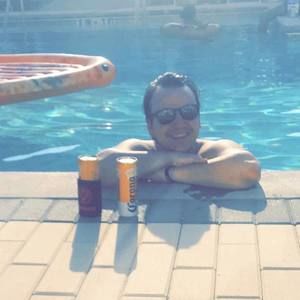 Meet your Posher, Collin